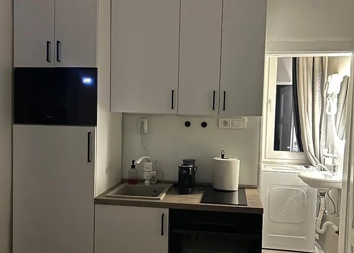 Nina Center * Skopje