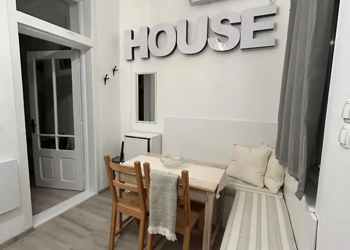 Apartment Nina Center